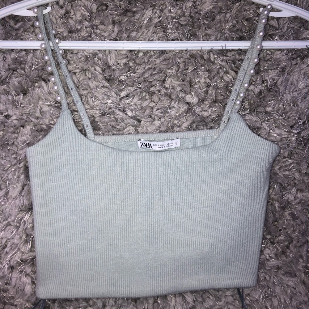 Zara Top// Ribbed Pearl Top